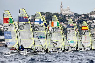 Seiko 49er et 49erFX aux championnats du monde à Marseille, photographie de Christophe Launay, 2013.
