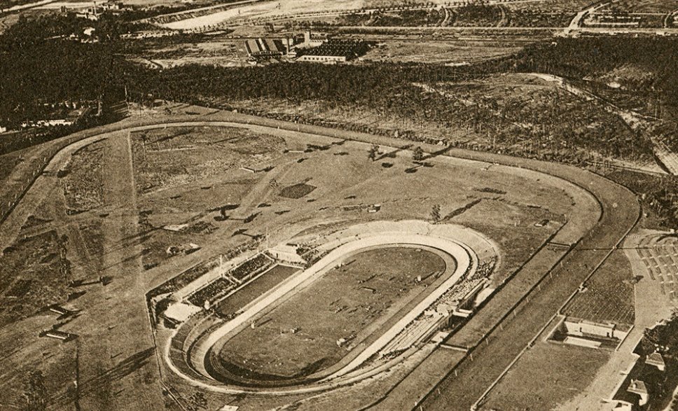 Photos Stade et piste Grunewald, carte postale, 1916.
